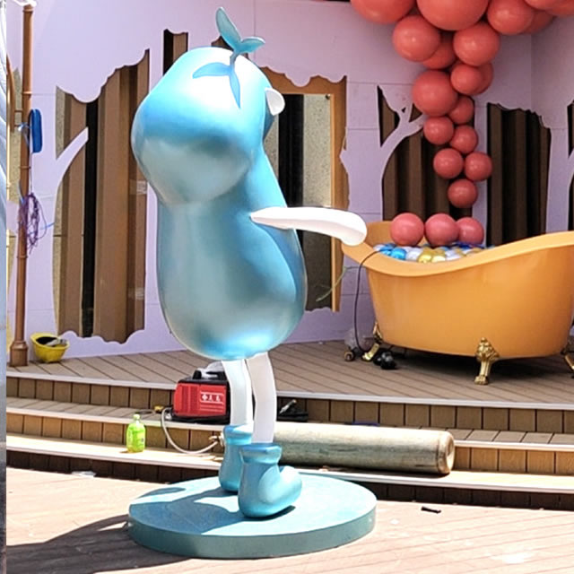 Urban Whimsy — Abstract FRP Cartoon Sculpture for Singapore Shopping Mall - 2