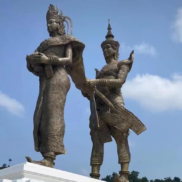Echoes of Antiquity — Historical Figure FRP Sculptures for European Cultural Museum - 2