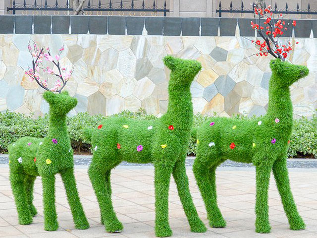 Gentle Grace — FRP Flocking Spotted Deer Sculptures for Luxury Garden Resort - 3