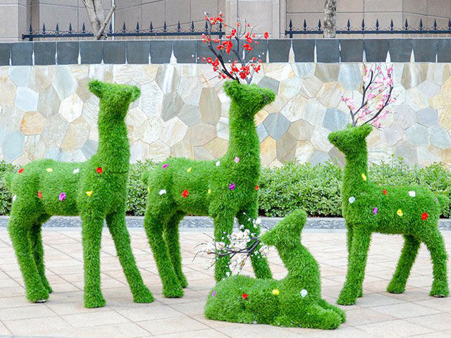 Gentle Grace — FRP Flocking Spotted Deer Sculptures for Luxury Garden Resort - 1