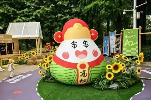 Giant Inflatable Zongzi (Rice Dumpling) Sculptures