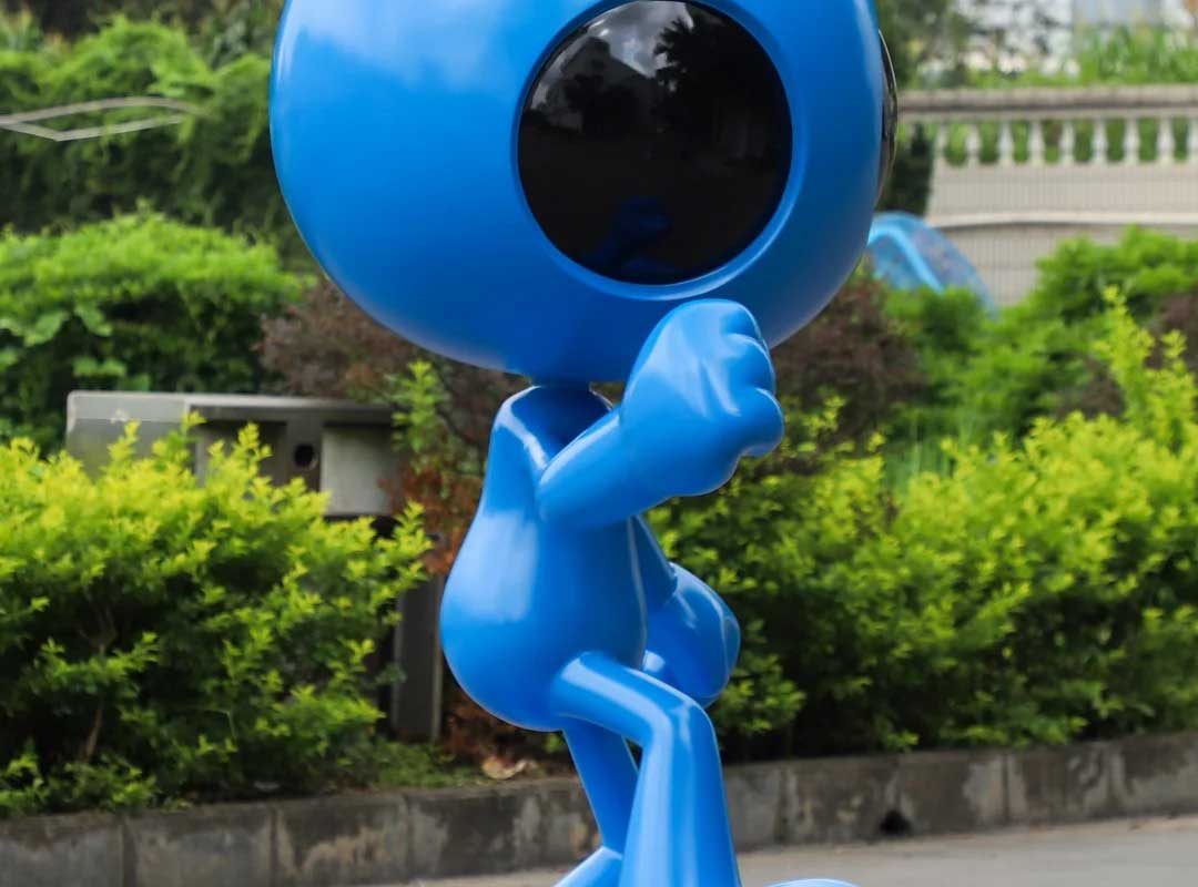 Installation of the “Klein Blue Vitality” Mascot IP Sculpture - 2