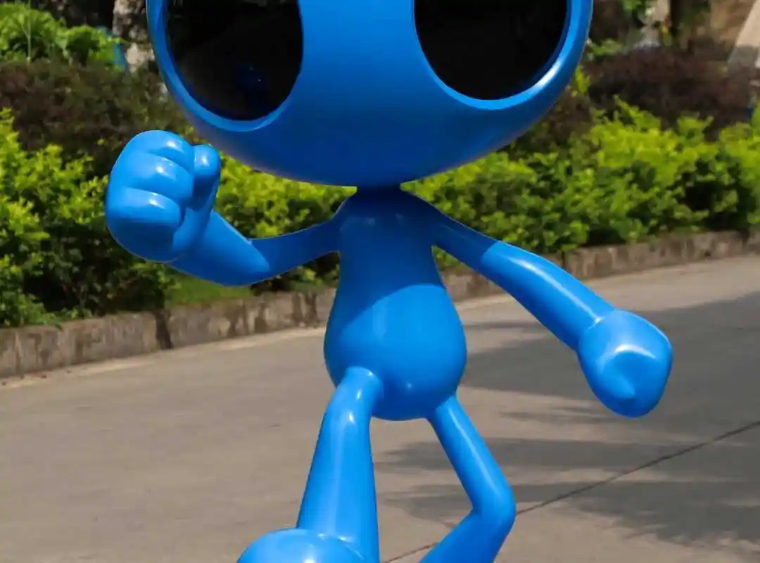 Installation of the “Klein Blue Vitality” Mascot IP Sculpture - 3