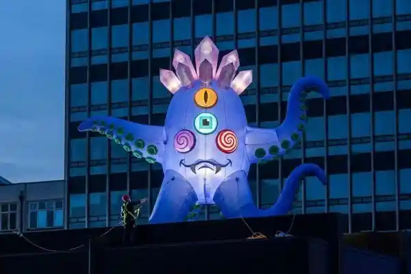 “The Abyssal Guardian” Inflatable Art Installation