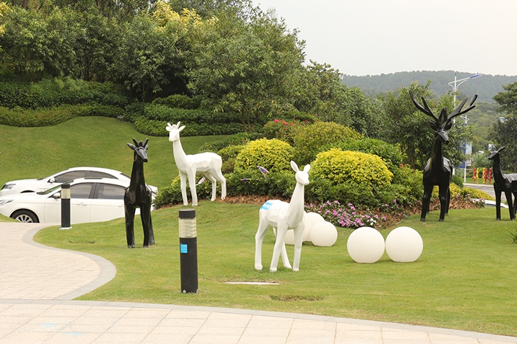 Serene White Deer — Pure Color FRP Animal Sculpture Set for Residential Park - 5