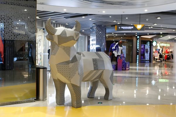 Faceted Canine — Abstract Geometric FRP Dog Sculpture for Modern Commercial Plaza