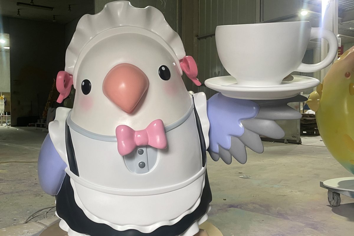 Trendy Cartoon Chicken — Stylish FRP Chicken Sculptures for Displays and Decor - 2