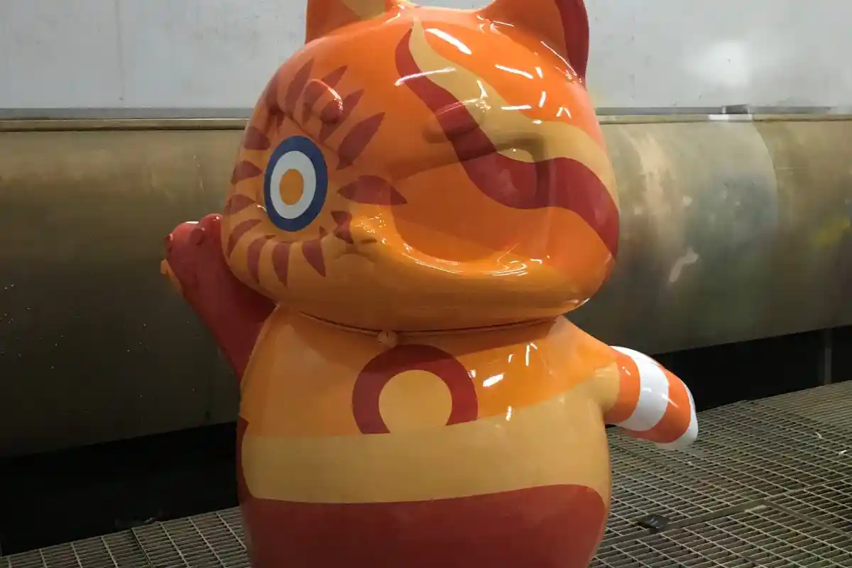 Cool Colorful Cat — Trendy FRP Cat Sculptures for Displays and Decor - 3