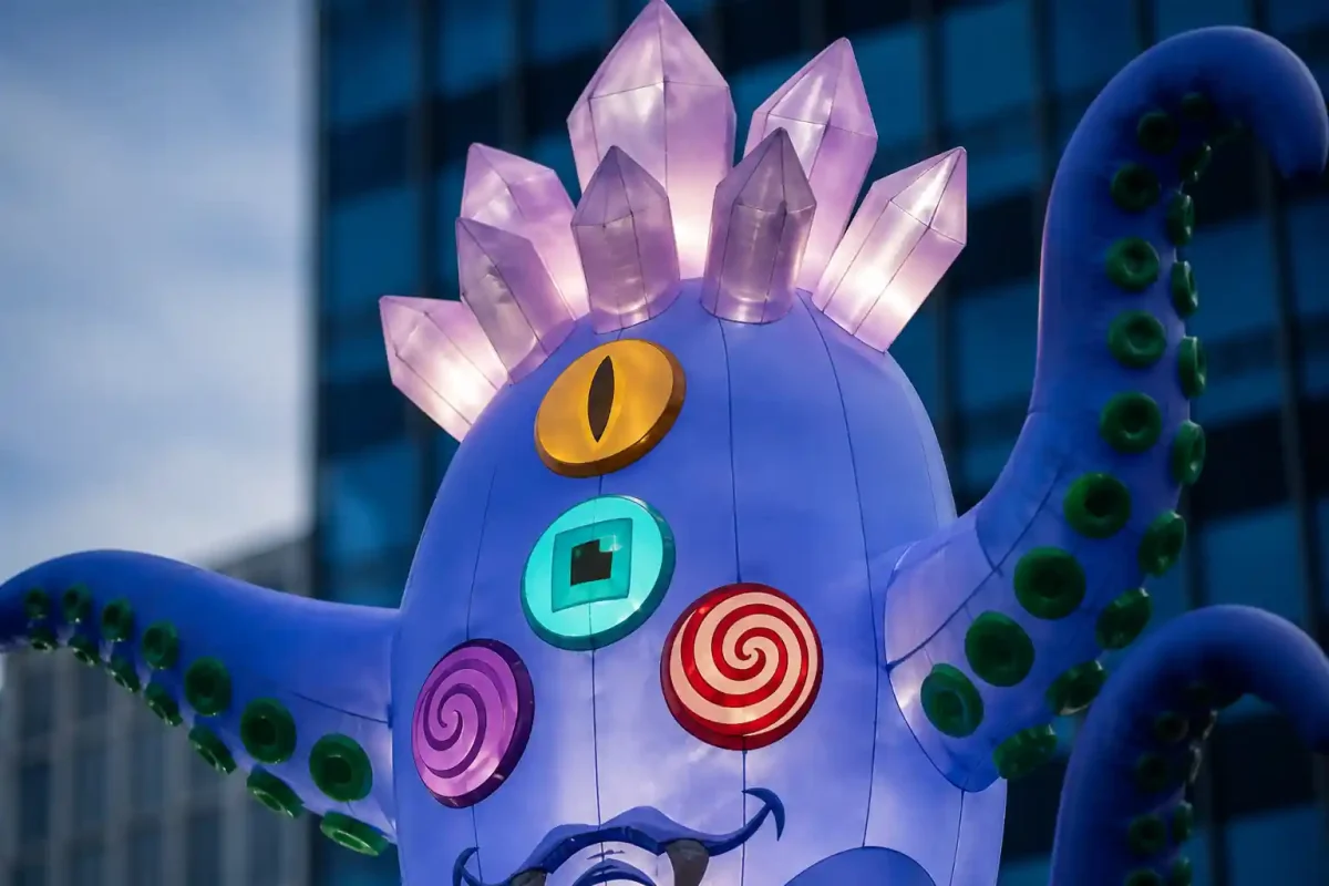 “The Abyssal Guardian” Inflatable Art Installation - 2