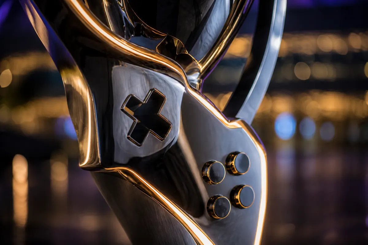 “Victory Circuit” — Illuminated Esports Arena Trophy Sculpture - 2